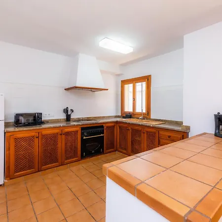Es Port Apartament *